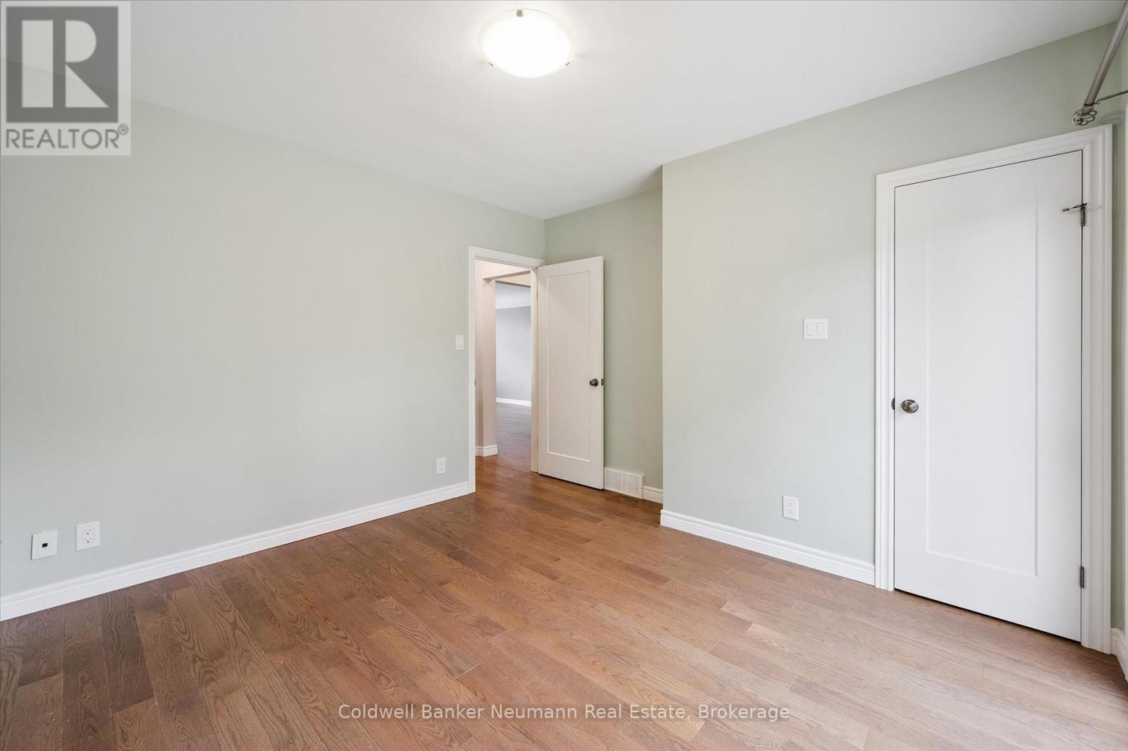 23 Collingwood Street, Guelph, Ontario  N1E 3R2 - Photo 33 - X12491248