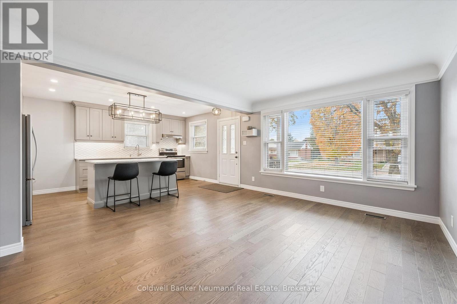 23 Collingwood Street, Guelph, Ontario  N1E 3R2 - Photo 7 - X12491248