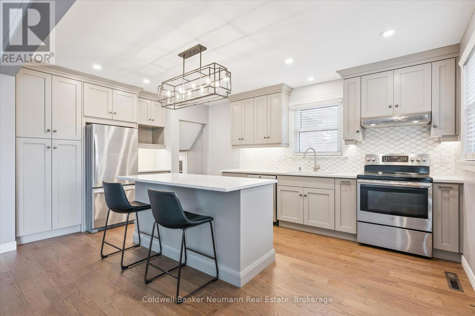 23 Collingwood Street, Guelph, Ontario  N1E 3R2 - Photo 8 - X12491248