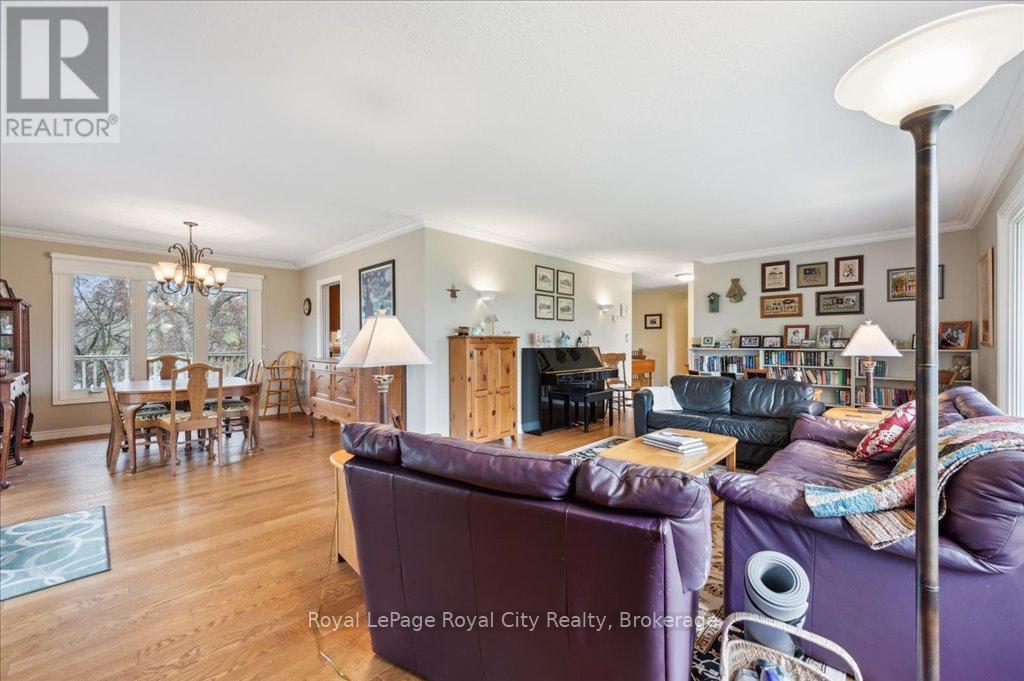 4540 20 Side Road N, Puslinch, Ontario  N1H 6J3 - Photo 9 - X12180122