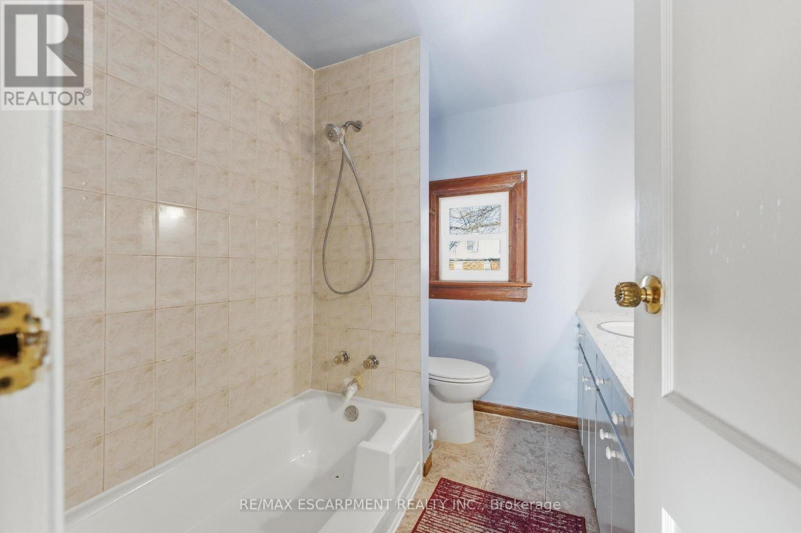 24 Mahoney Avenue, Toronto, Ontario  M6M 2H4 - Photo 19 - W12633788