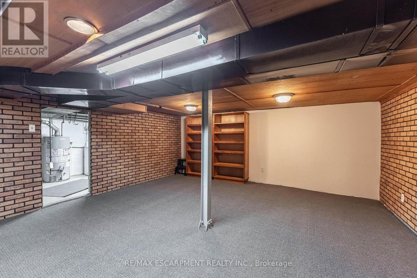 24 Mahoney Avenue, Toronto, Ontario  M6M 2H4 - Photo 20 - W12633788