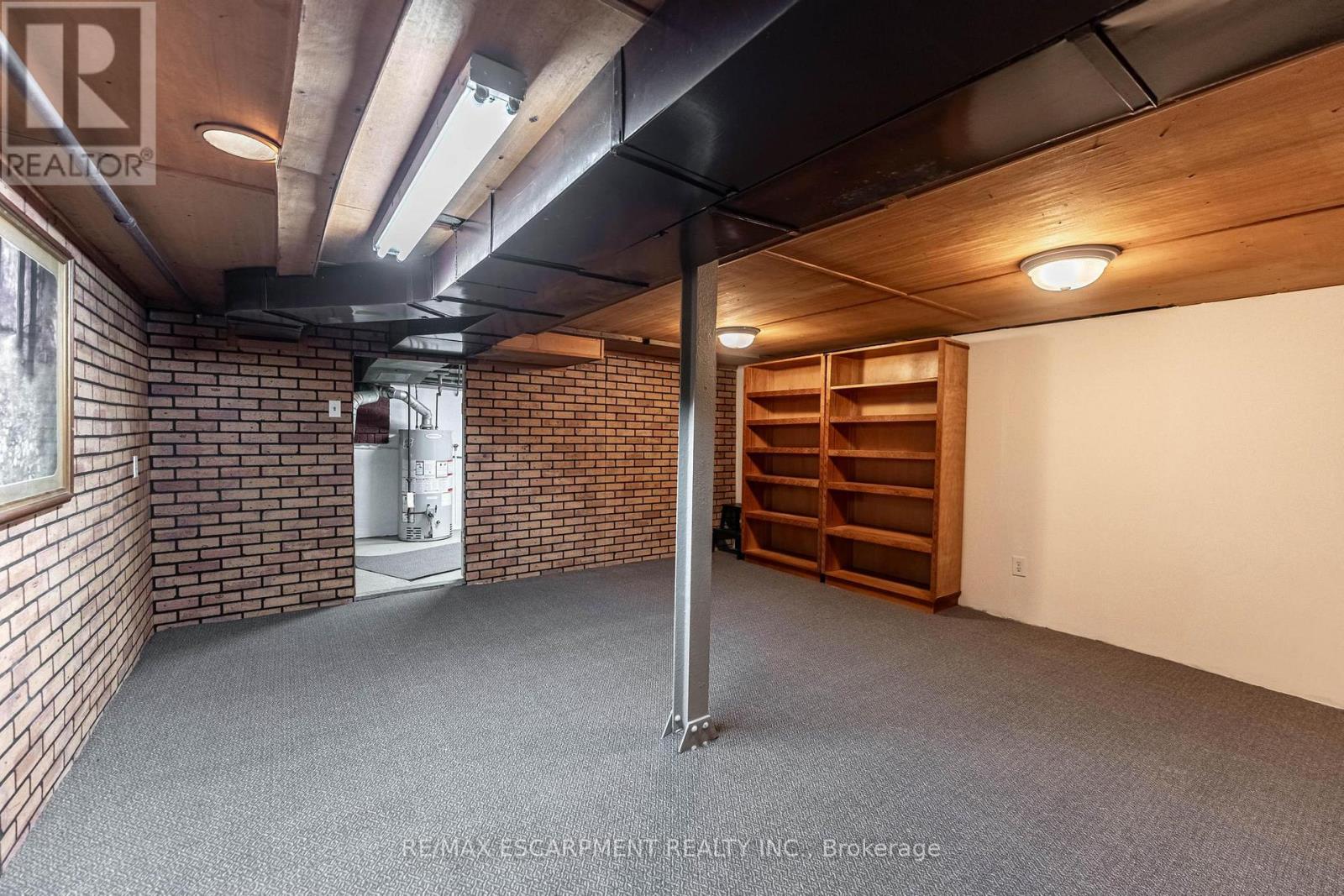 24 Mahoney Avenue, Toronto, Ontario  M6M 2H4 - Photo 21 - W12633788