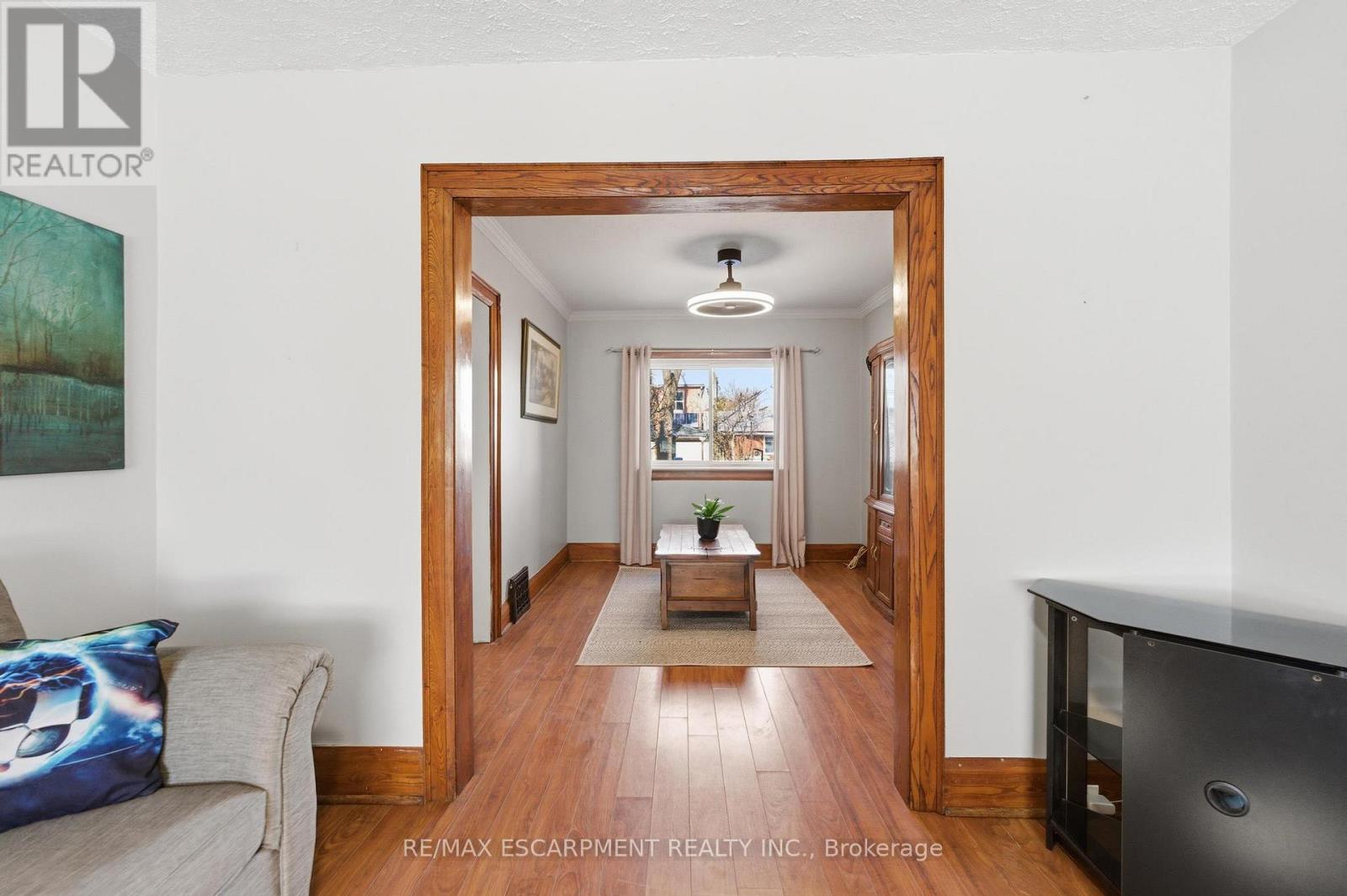 24 Mahoney Avenue, Toronto, Ontario  M6M 2H4 - Photo 6 - W12633788