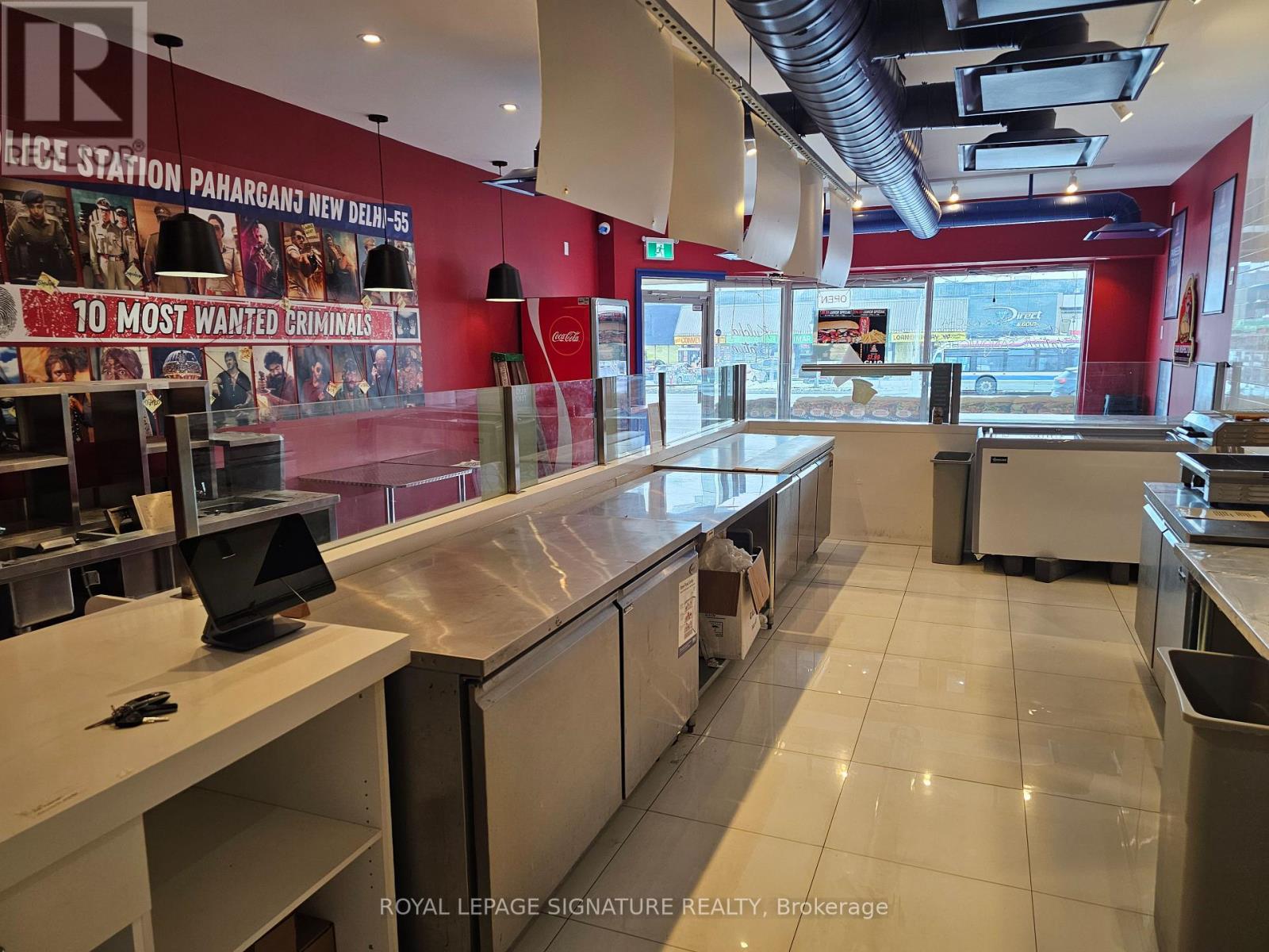 244 Queen Street E, Brampton (Queen Street Corridor), Ontario  L6V 1B8 - Photo 7 - W12633802