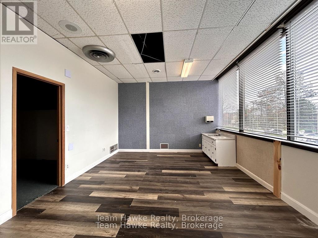 2 - 578 King Street, Midland, Ontario  L4R 4P3 - Photo 16 - S12633884