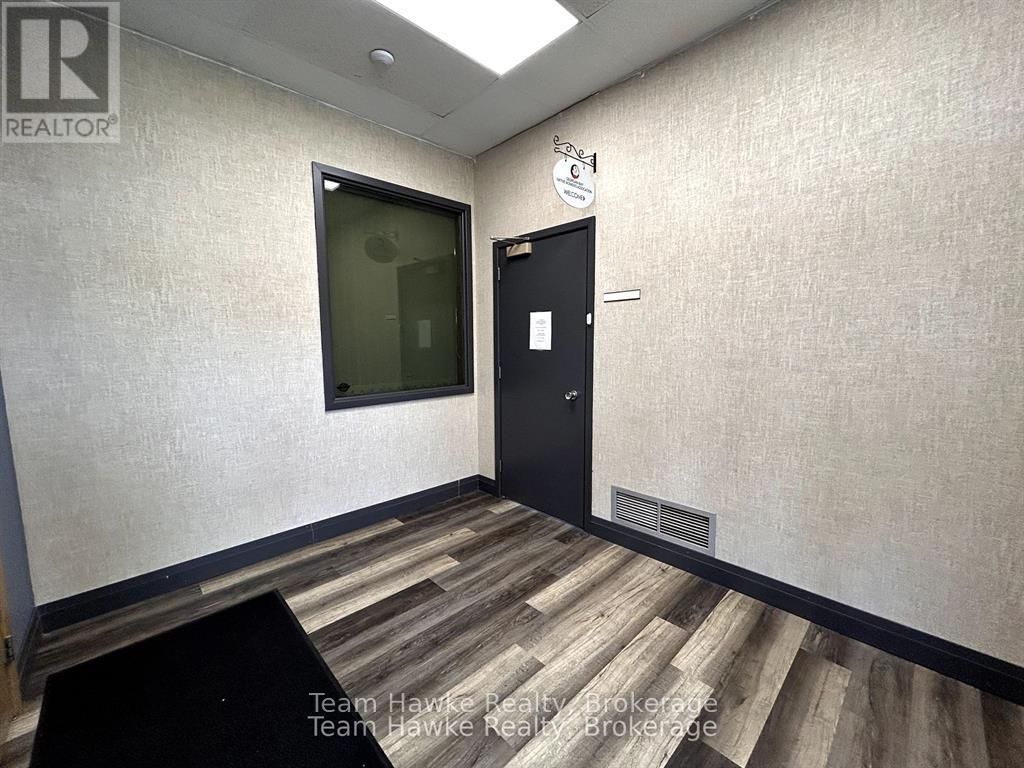 2 - 578 King Street, Midland, Ontario  L4R 4P3 - Photo 5 - S12633884