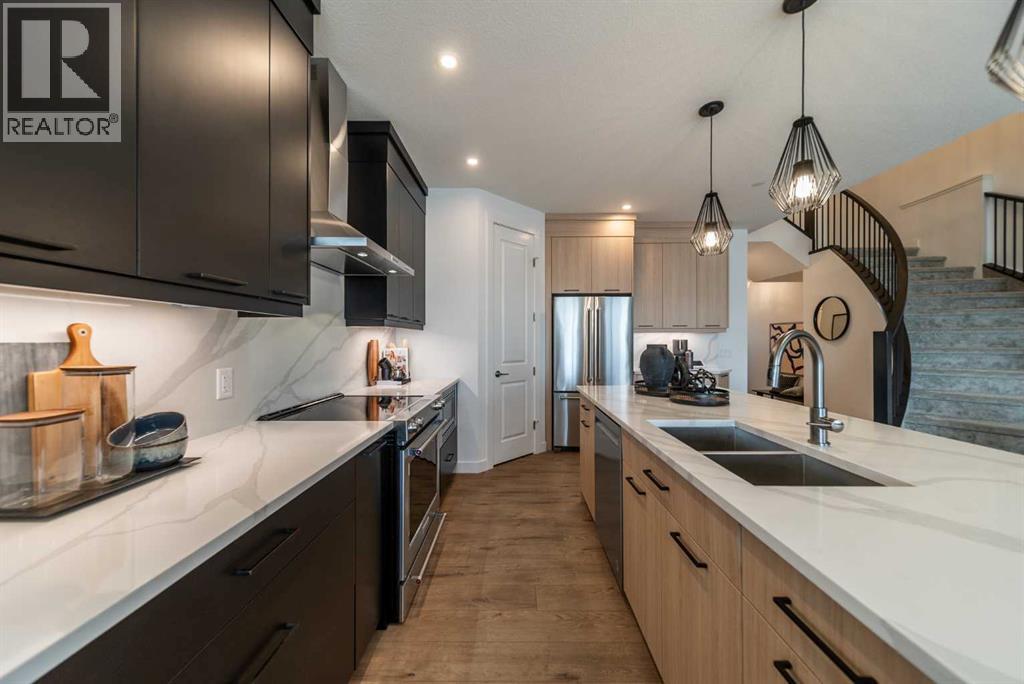 203 Lucas Common Nw, Calgary, Alberta  T3P 2B3 - Photo 5 - A2254542