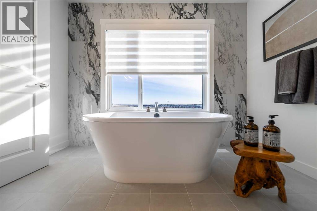 203 Lucas Common Nw, Calgary, Alberta  T3P 2B3 - Photo 22 - A2254542