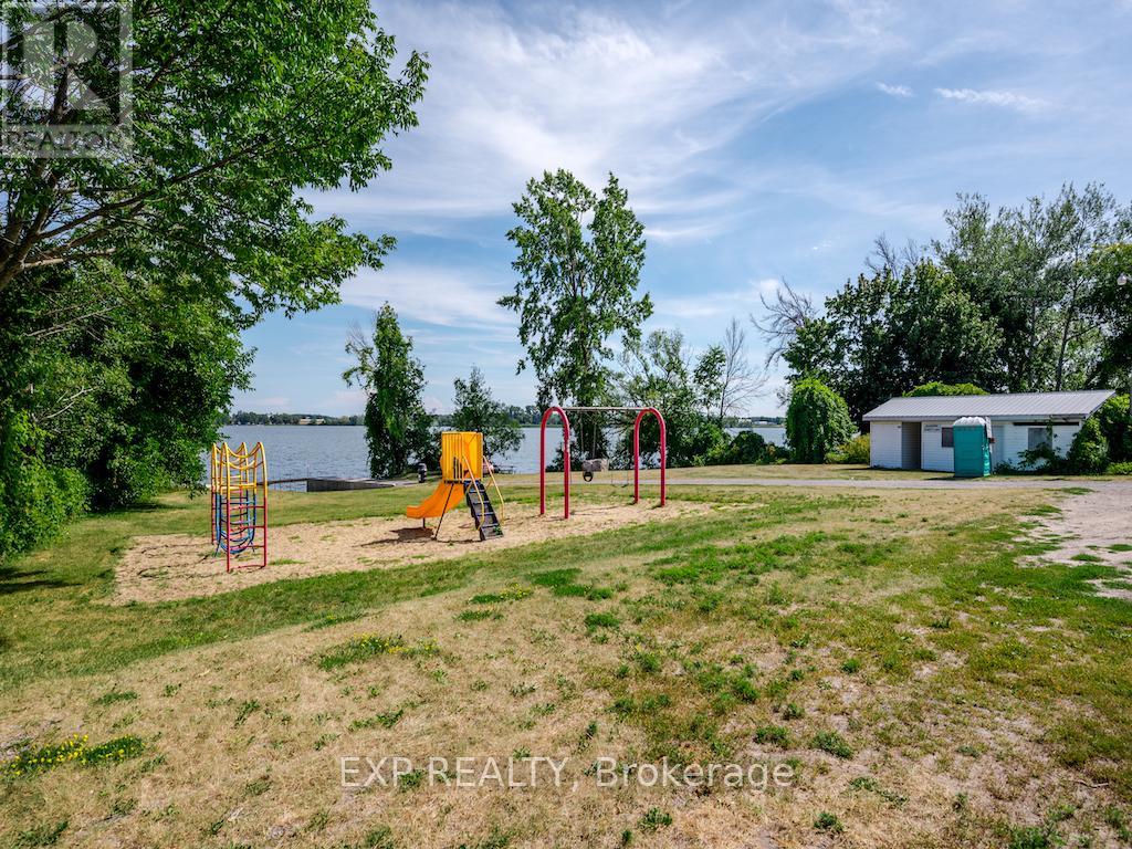 150 Bayview Drive, Greater Napanee, Ontario  K7R 3K8 - Photo 29 - X12633750