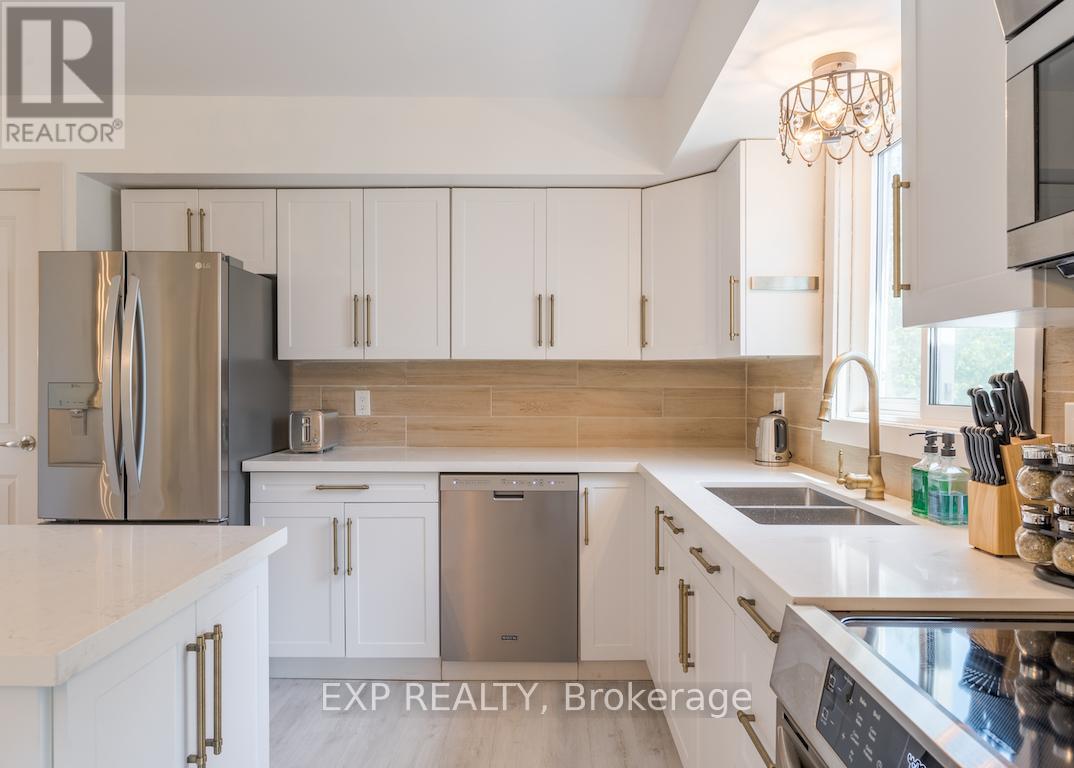 150 Bayview Drive, Greater Napanee, Ontario  K7R 3K8 - Photo 6 - X12633750