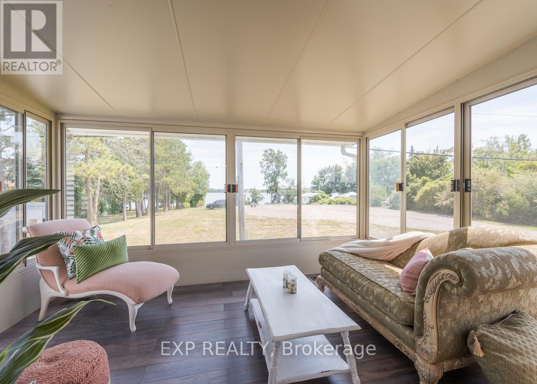 150 Bayview Drive, Greater Napanee, Ontario  K7R 3K8 - Photo 7 - X12633750