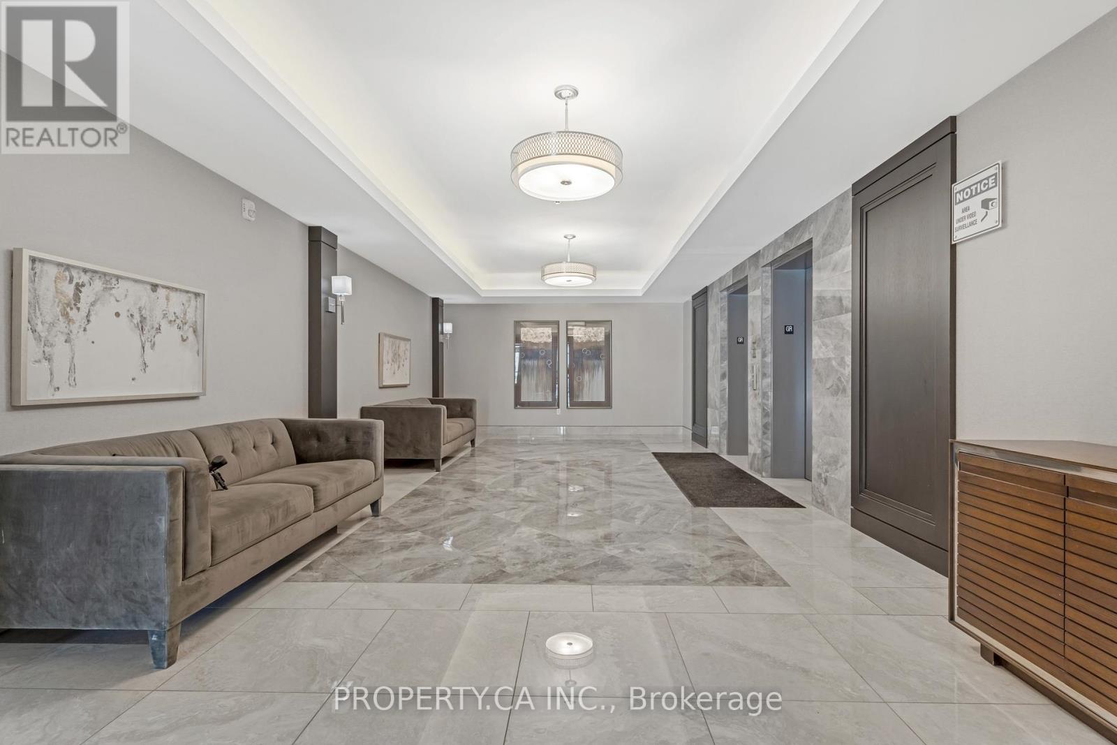 239 - 101 Shoreview Place, Hamilton, Ontario  L8E 0K2 - Photo 3 - X12633754