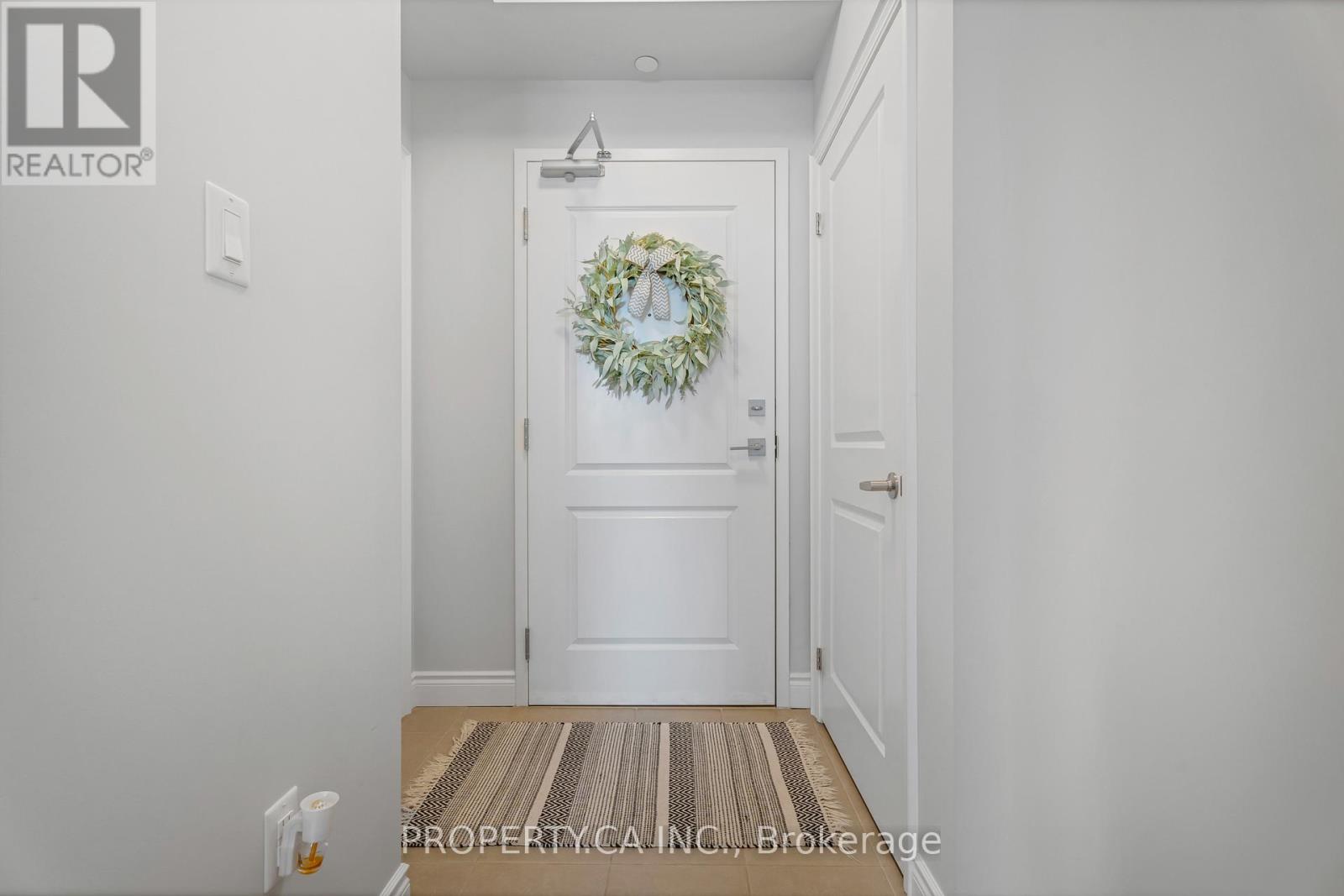 239 - 101 Shoreview Place, Hamilton, Ontario  L8E 0K2 - Photo 4 - X12633754