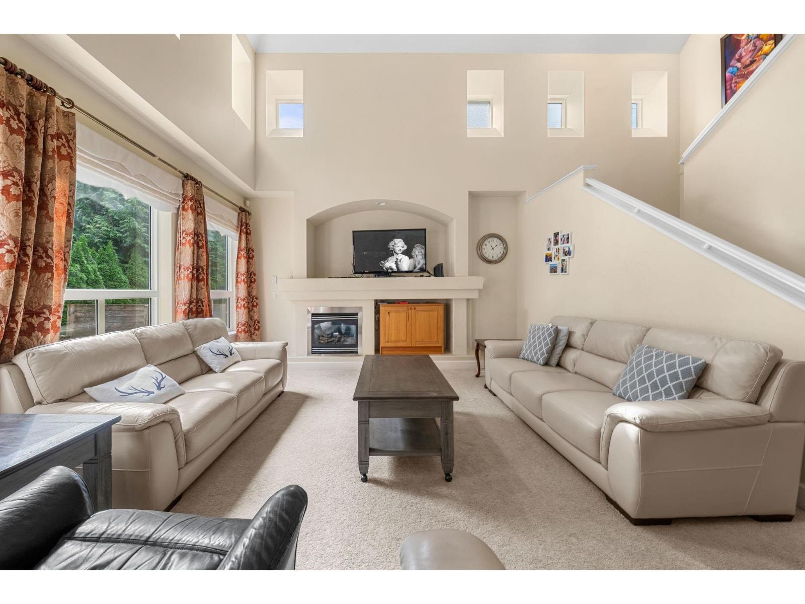 6942 198b Street, Langley, British Columbia  V2Y 3B4 - Photo 6 - R3057396