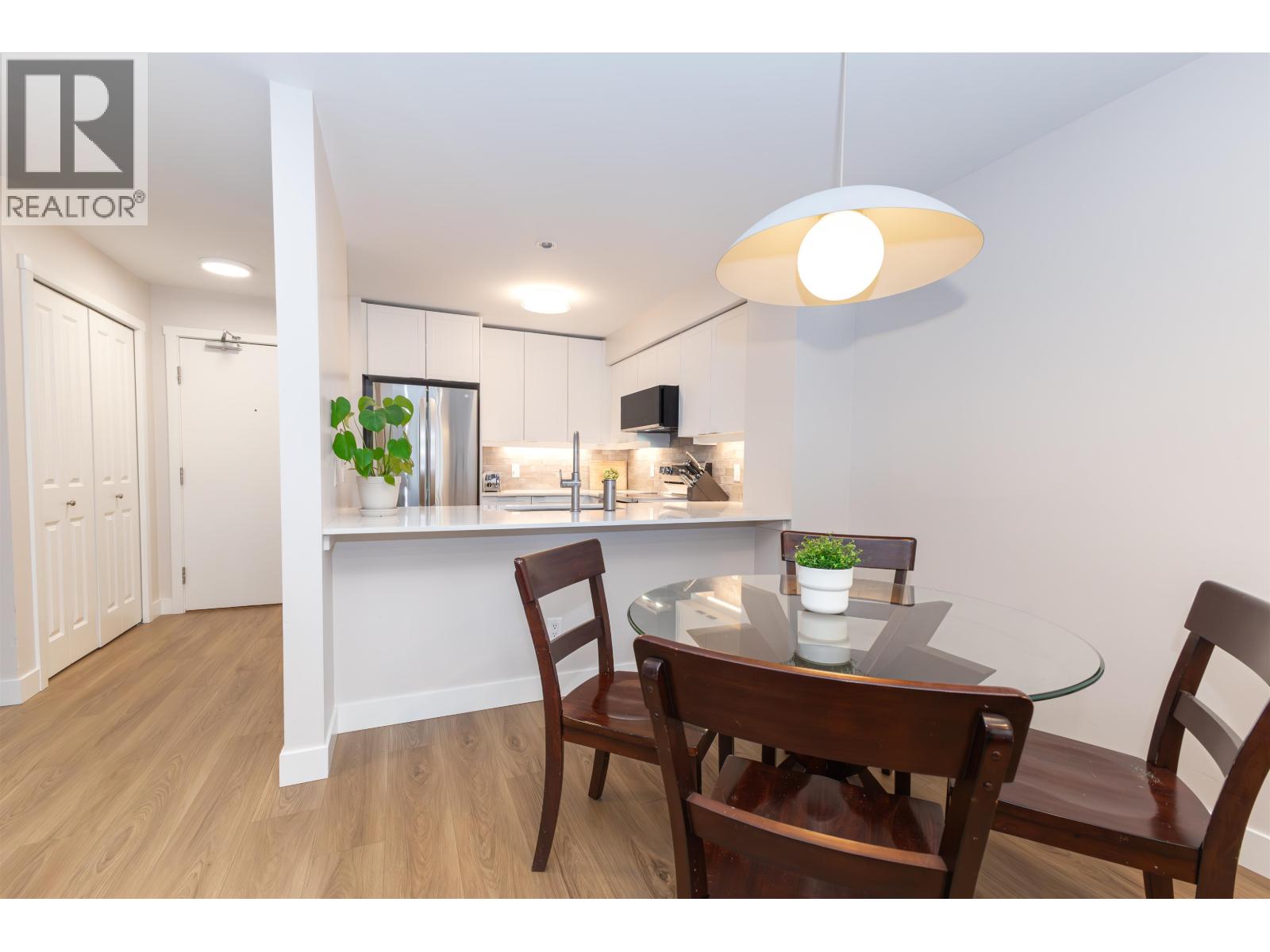 210 808 Sangster Place, New Westminster, British Columbia V3L 5W3 - Photo 9 - R3070229