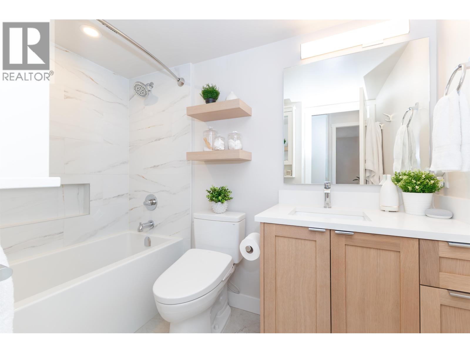 210 808 Sangster Place, New Westminster, British Columbia V3L 5W3 - Photo 24 - R3070229