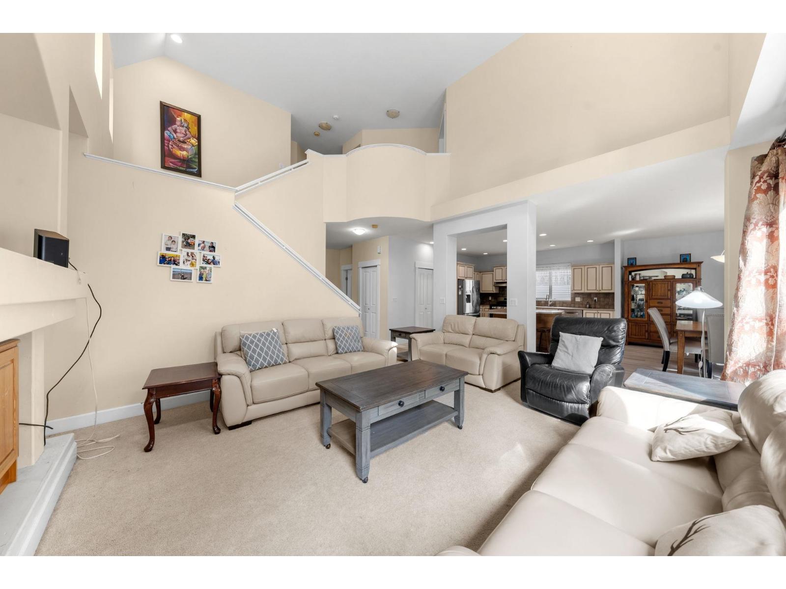 6942 198b Street, Langley, British Columbia  V2Y 3B4 - Photo 8 - R3057396