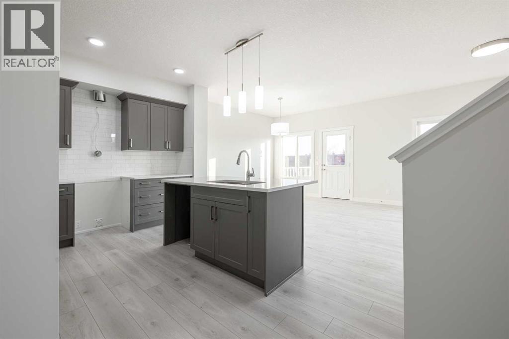 129 Sora Gardens Se, Calgary, Alberta  T2A 7Y2 - Photo 9 - A2275085