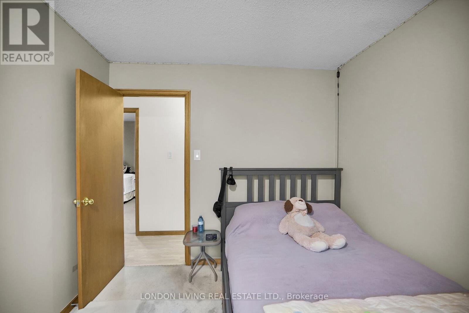 42 Bourbon Lane, London East, Ontario  N5V 4B2 - Photo 13 - X12633932