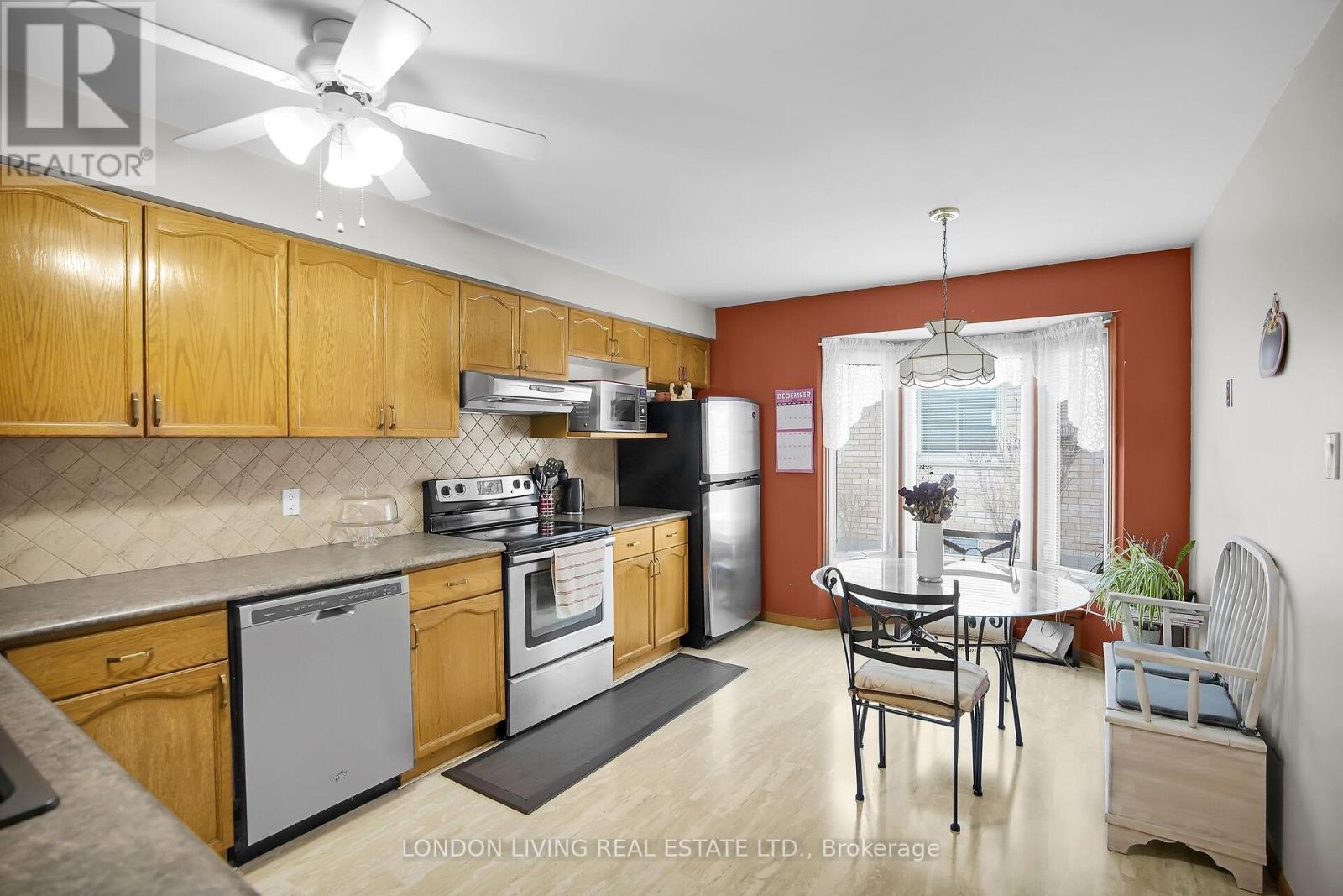 42 Bourbon Lane, London East, Ontario  N5V 4B2 - Photo 5 - X12633932