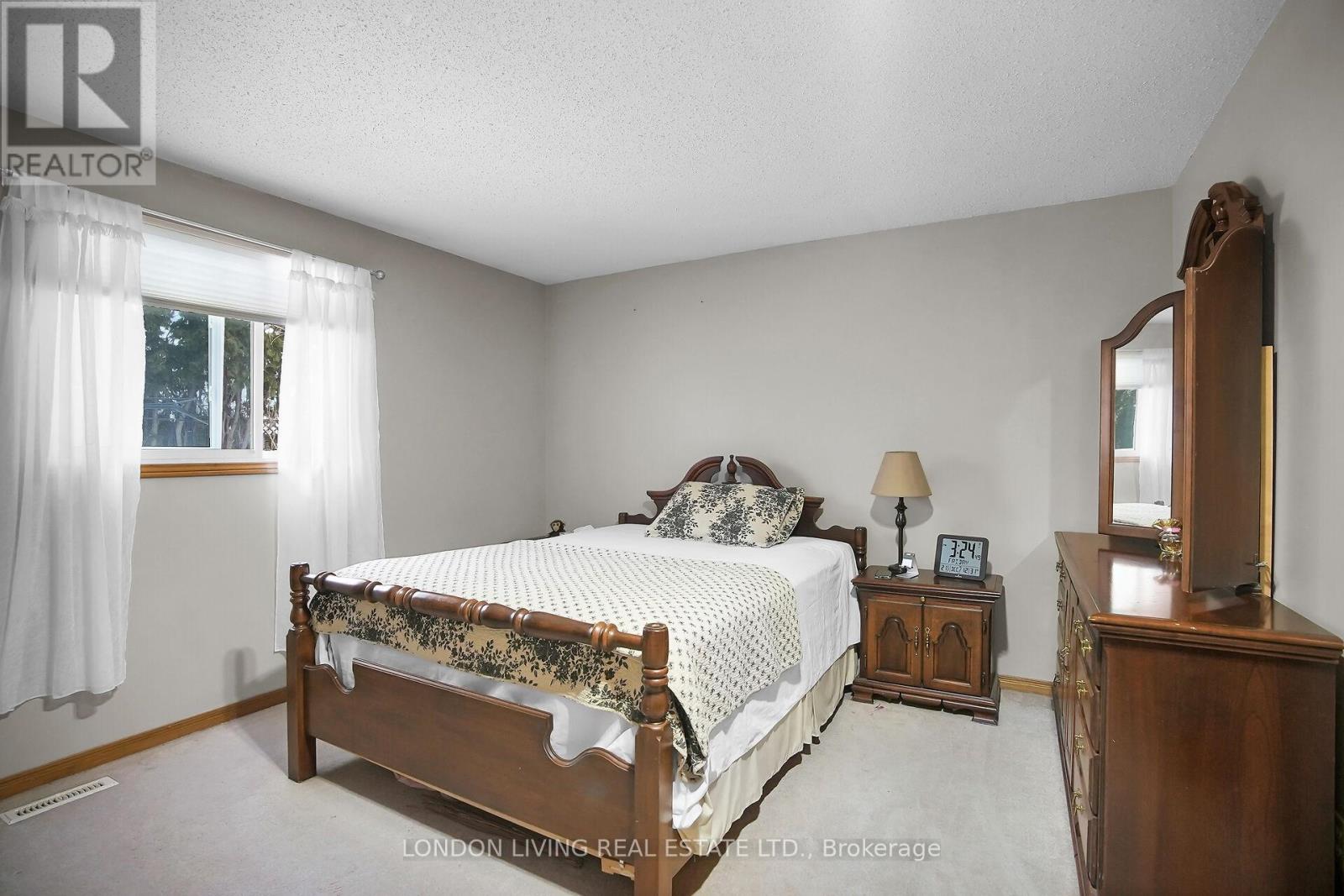 42 Bourbon Lane, London East, Ontario  N5V 4B2 - Photo 9 - X12633932