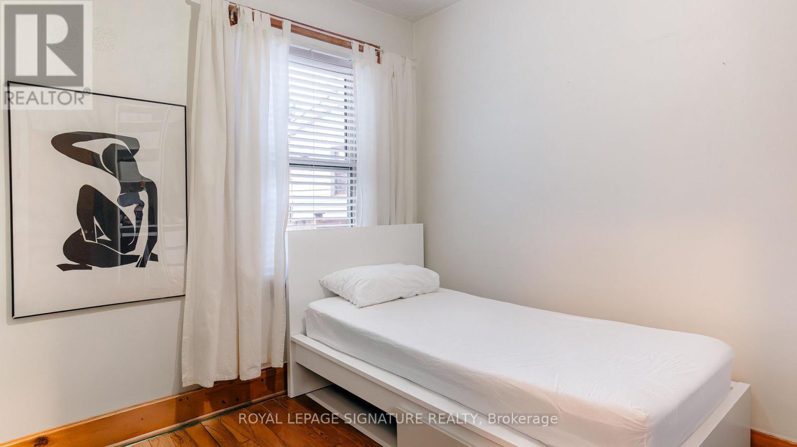 81 Lambton Avenue, Toronto, Ontario  M6N 2S4 - Photo 10 - W12631780