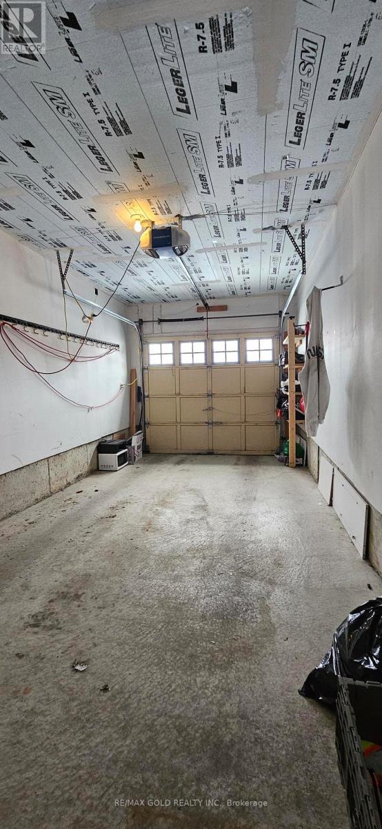 (Upper) - 69 Milkweed Crescent, Brampton, Ontario  L7A 2G5 - Photo 16 - W12519974