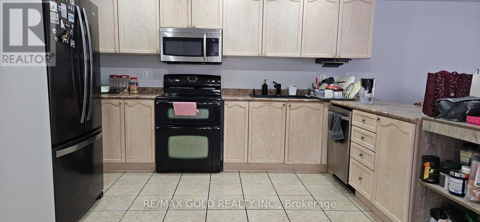 (Upper) - 69 Milkweed Crescent, Brampton, Ontario  L7A 2G5 - Photo 5 - W12519974