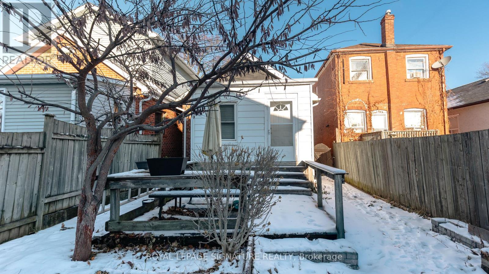 81 Lambton Avenue, Toronto, Ontario  M6N 2S4 - Photo 21 - W12631780