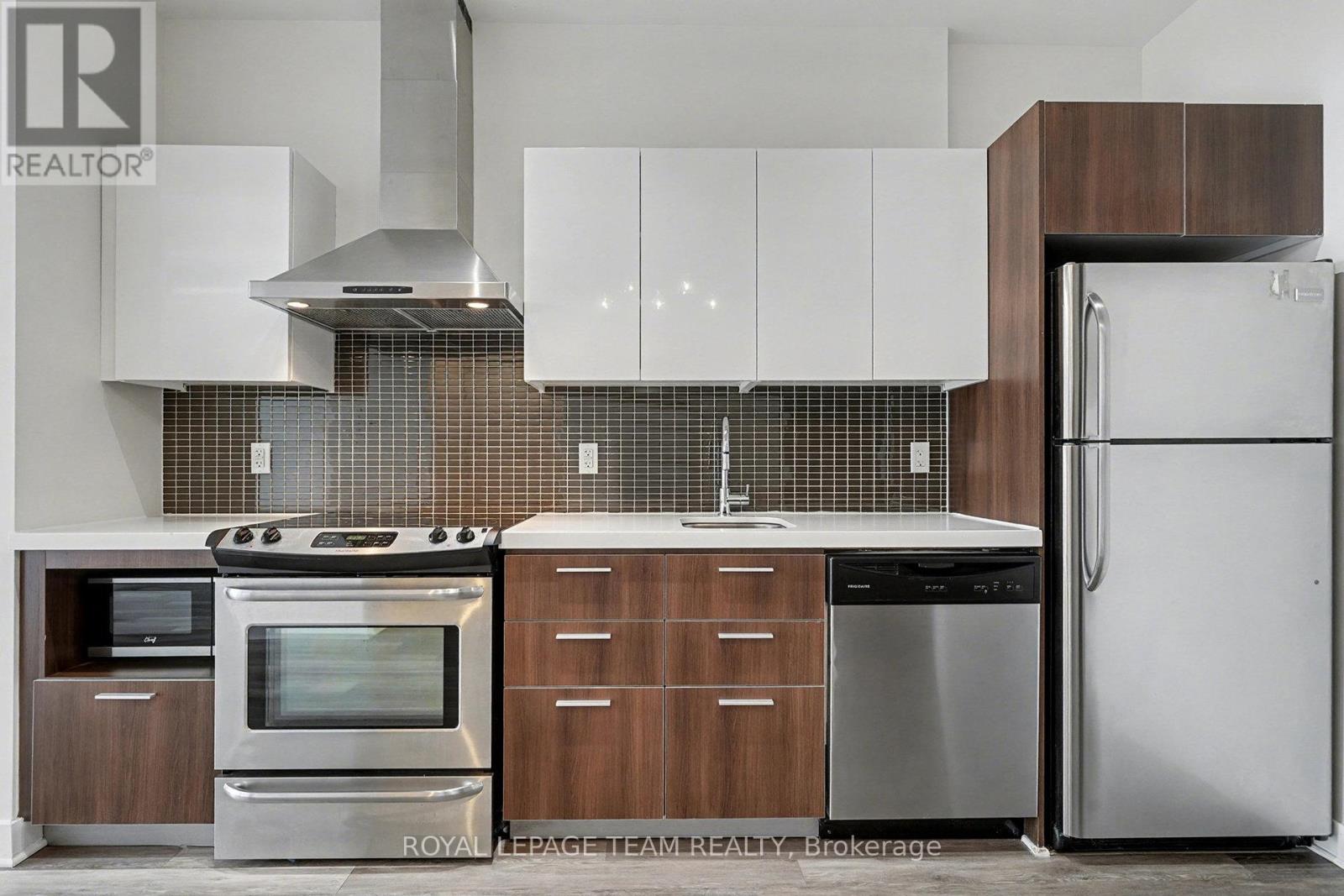 732 - 340 Mcleod Street, Ottawa, Ontario  K2P 1A4 - Photo 10 - X12633846