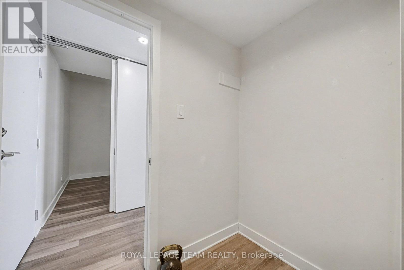 732 - 340 Mcleod Street, Ottawa, Ontario  K2P 1A4 - Photo 6 - X12633846