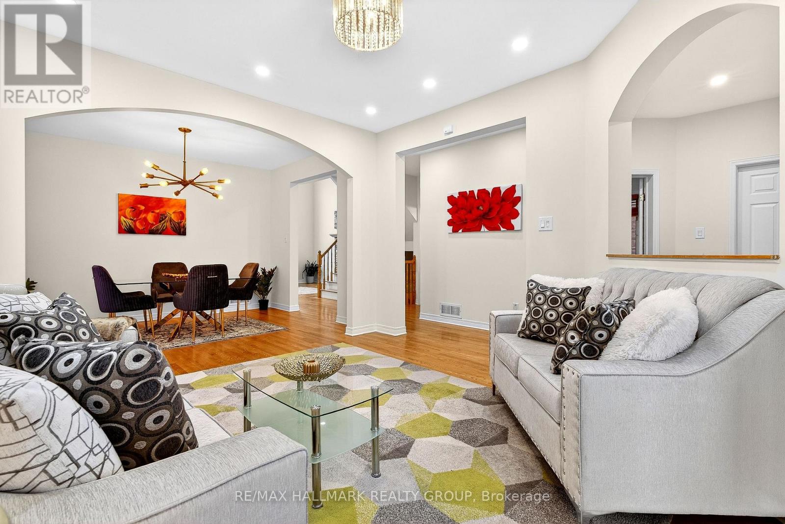 143 Borealis Crescent, Ottawa, Ontario K1K 4T9 - Photo 5 - X12633882