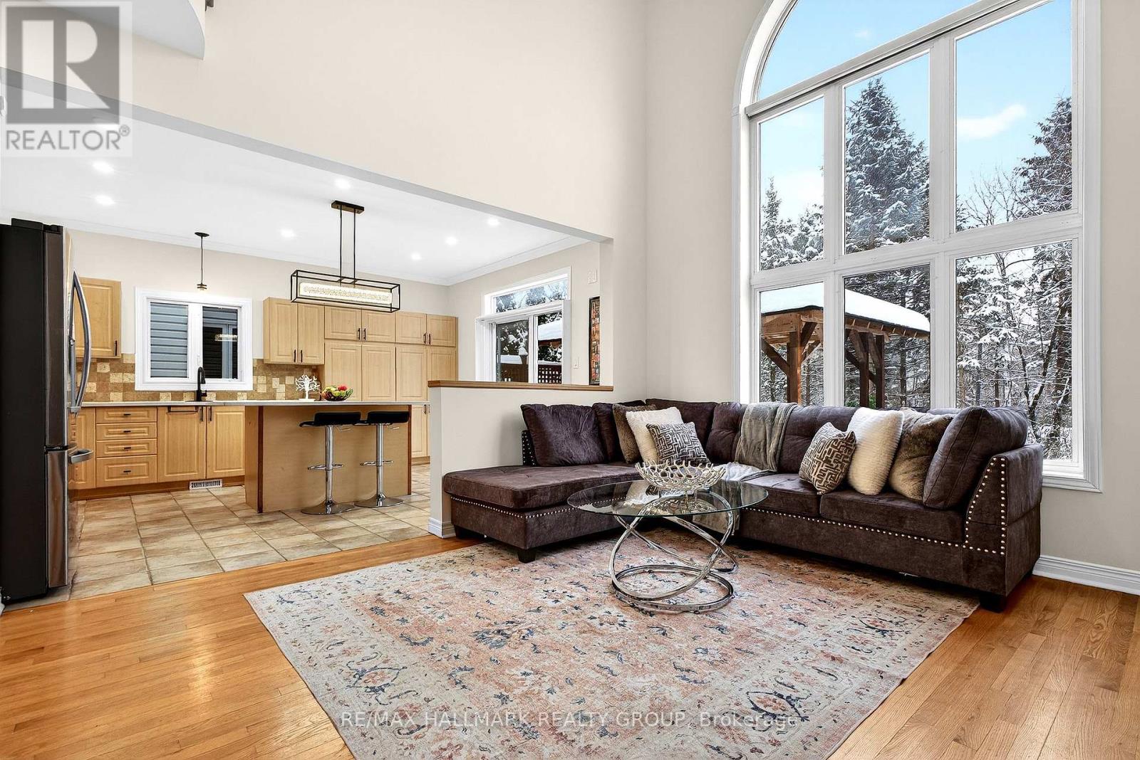 143 Borealis Crescent, Ottawa, Ontario K1K 4T9 - Photo 9 - X12633882