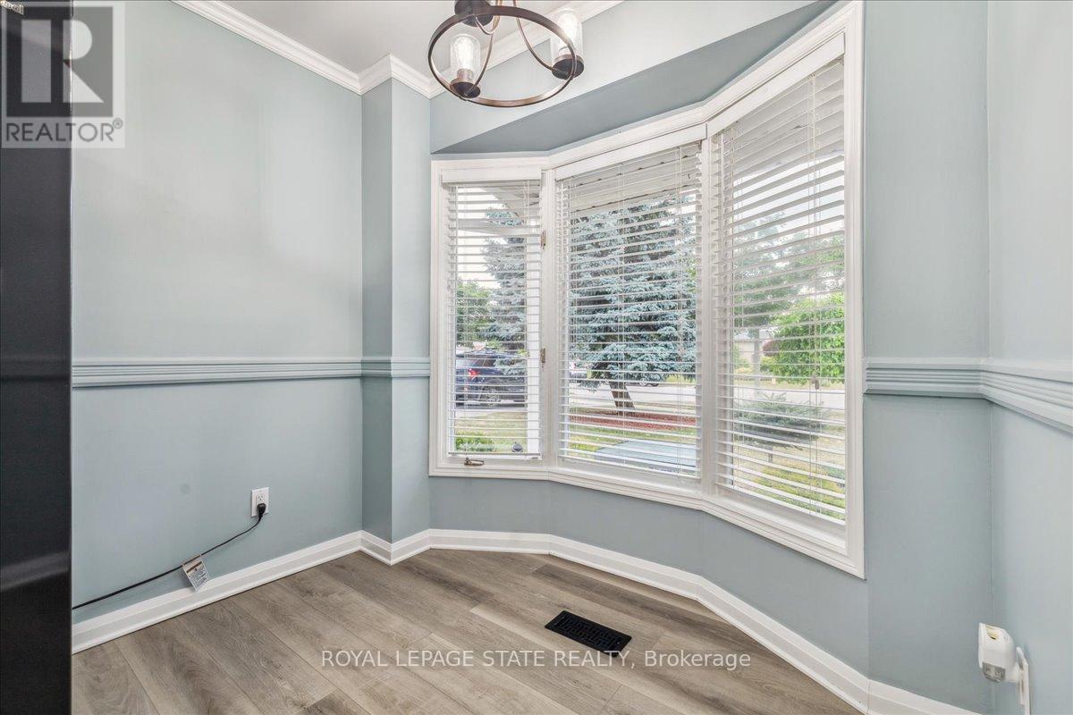 22 Merritt Crescent, Grimsby (Grimsby West), Ontario  L3M 4X5 - Photo 22 - X12434580