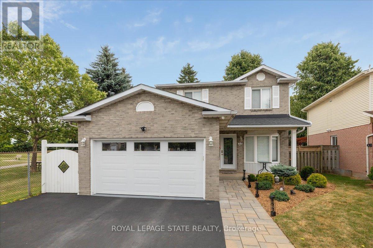 22 MERRITT CRESCENT, Grimsby, Ontario