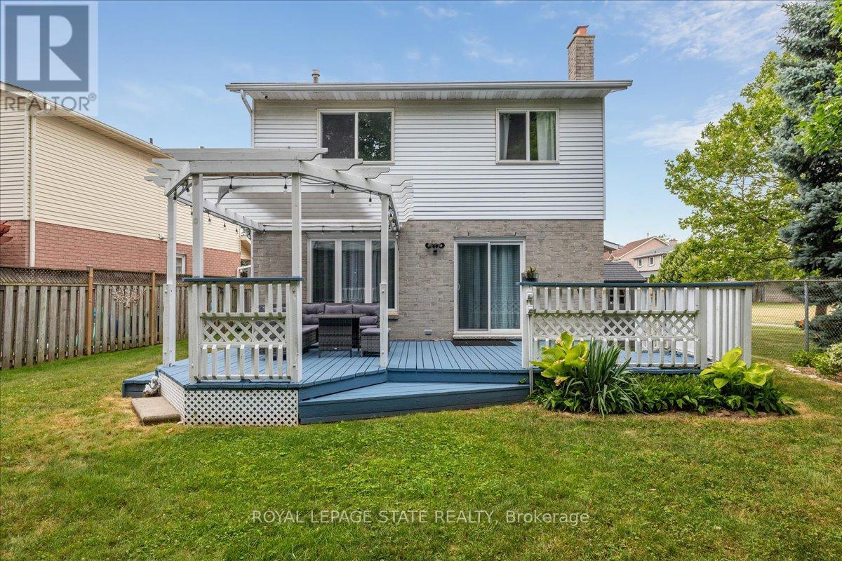 22 Merritt Crescent, Grimsby (Grimsby West), Ontario  L3M 4X5 - Photo 41 - X12434580