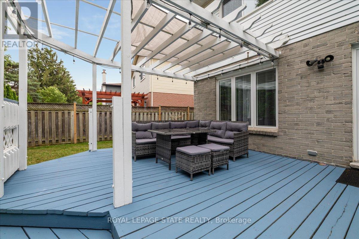 22 Merritt Crescent, Grimsby (Grimsby West), Ontario  L3M 4X5 - Photo 38 - X12434580