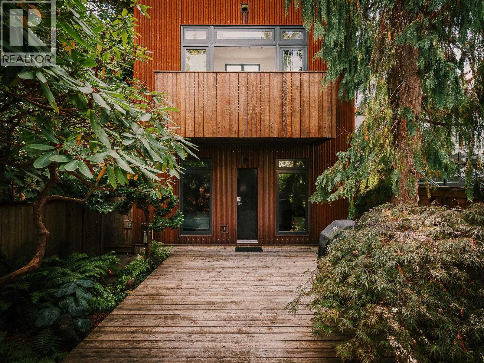 279 E 26th Avenue, Vancouver, British Columbia  V5V 2H2 - Photo 2 - R3050655