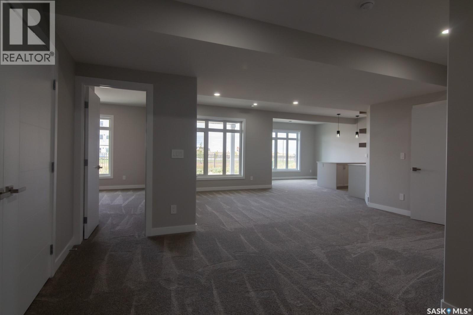 635 Kenaschuk Crescent, Saskatoon, Saskatchewan  S7W 0Y4 - Photo 32 - SK025573