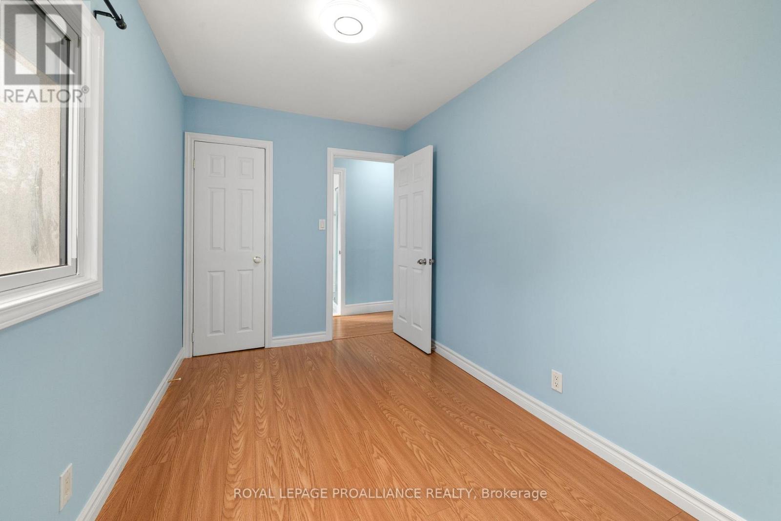 317 Sidney Street, Quinte West, Ontario  K8V 2V1 - Photo 31 - X12400387