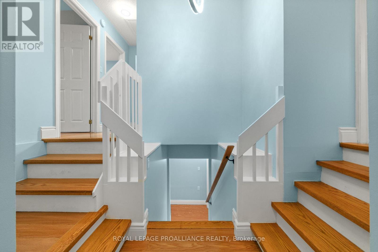 317 Sidney Street, Quinte West, Ontario  K8V 2V1 - Photo 34 - X12400387