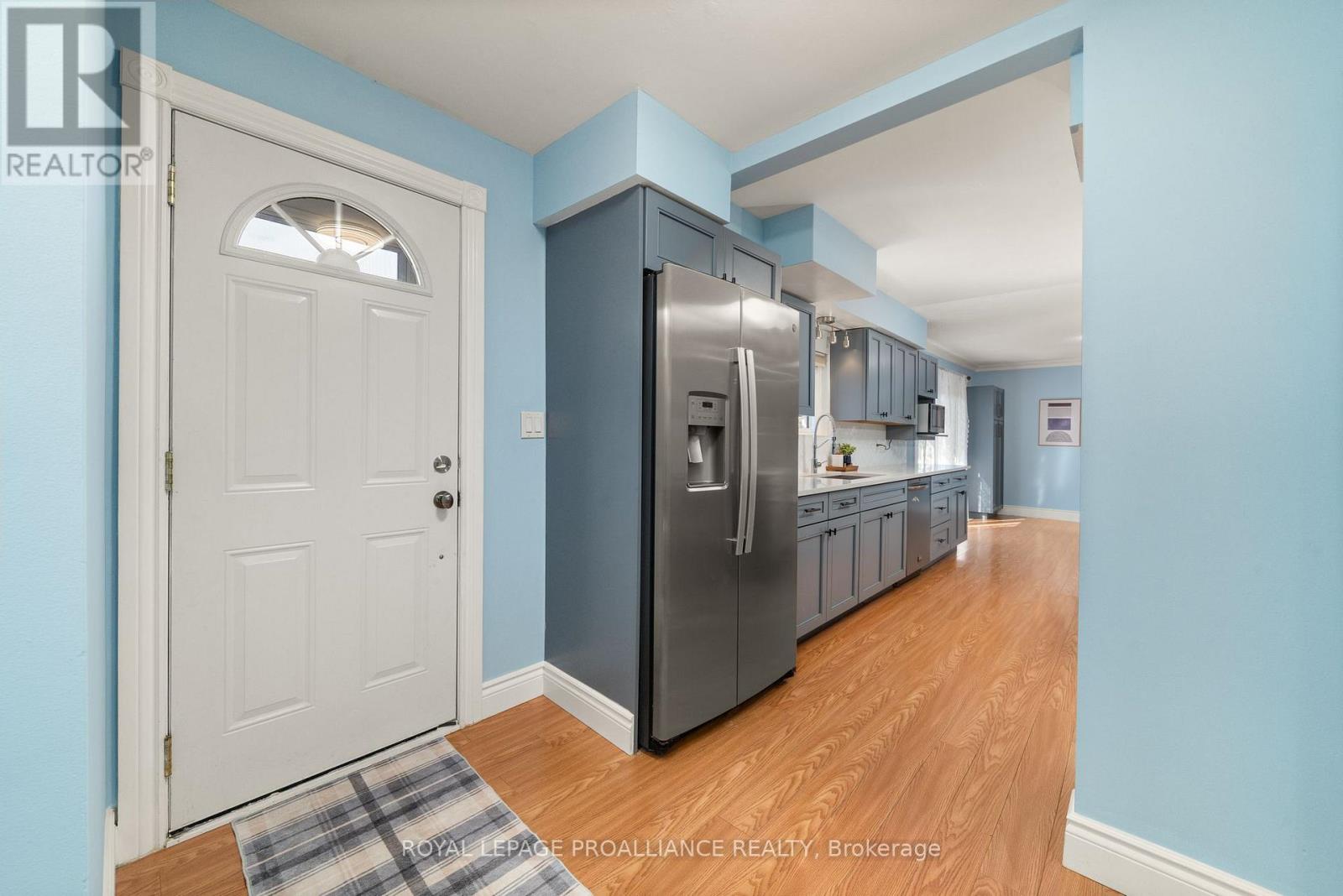 317 Sidney Street, Quinte West, Ontario  K8V 2V1 - Photo 24 - X12400387