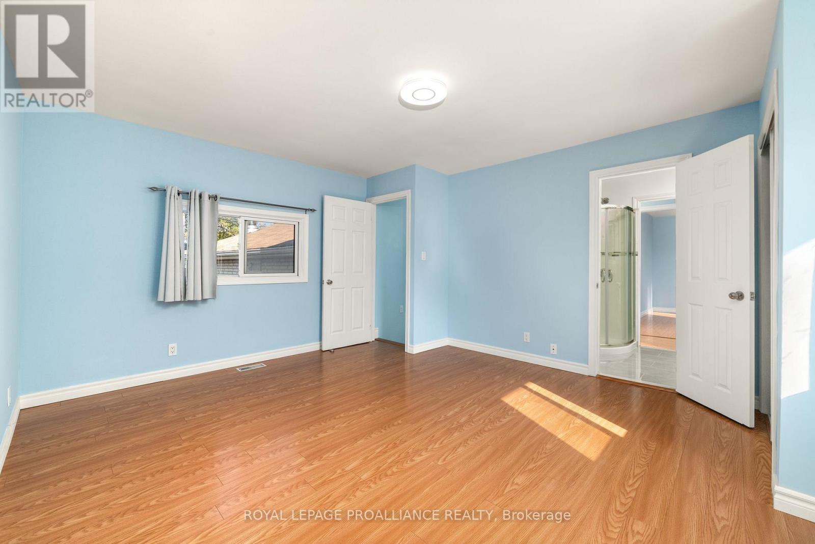 317 Sidney Street, Quinte West, Ontario  K8V 2V1 - Photo 26 - X12400387