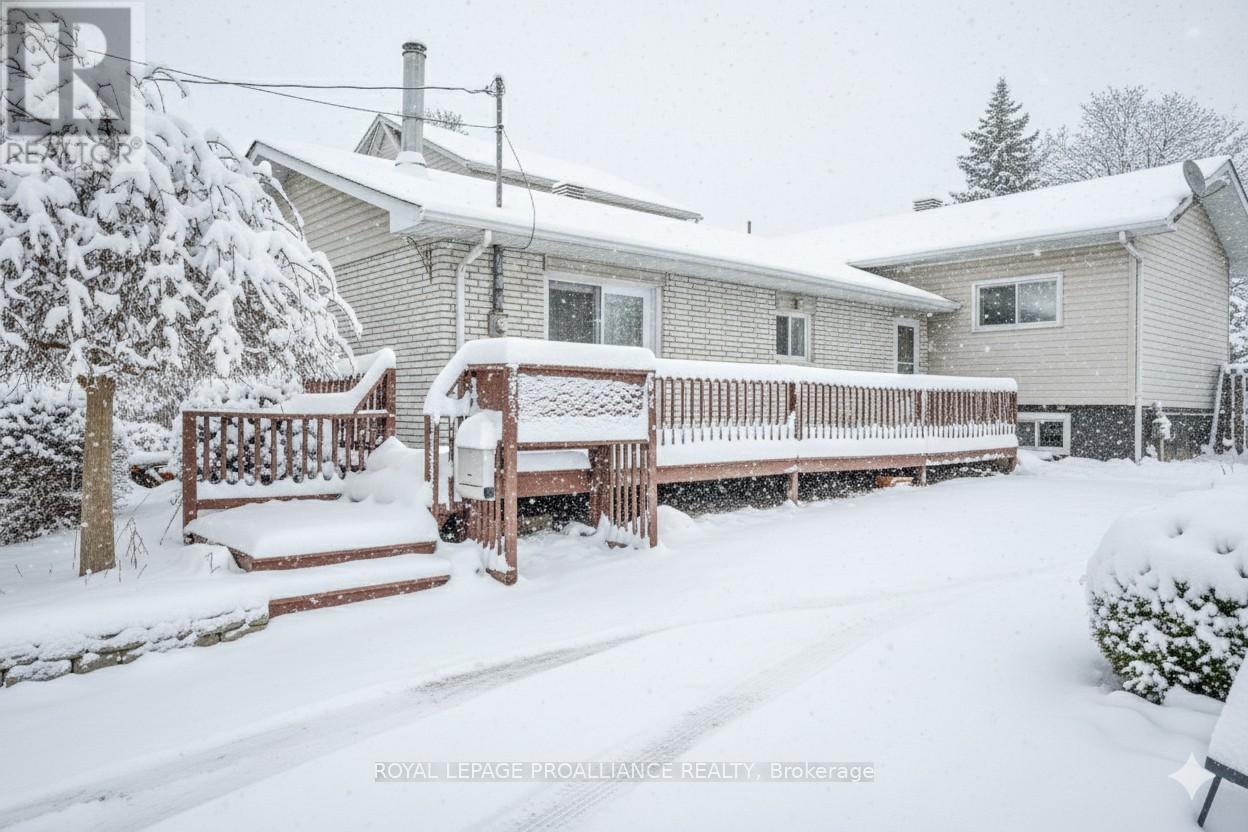 317 Sidney Street, Quinte West, Ontario  K8V 2V1 - Photo 49 - X12400387