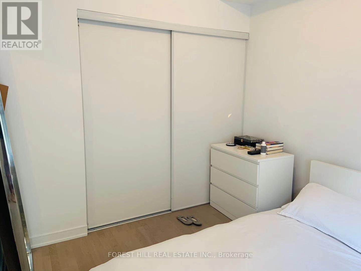 1310 - 57 St Joseph Street, Toronto (Bay Street Corridor), Ontario  M5C 0C5 - Photo 7 - C12633870