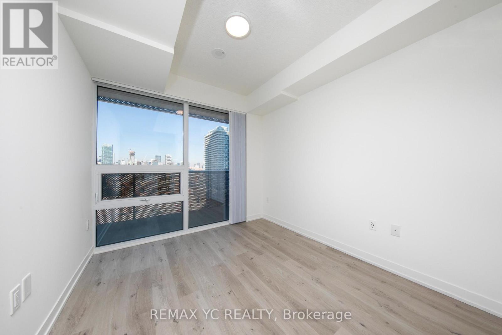 1801 - 138 Downes Avenue, Toronto, Ontario  M5E 0E4 - Photo 12 - C12633892