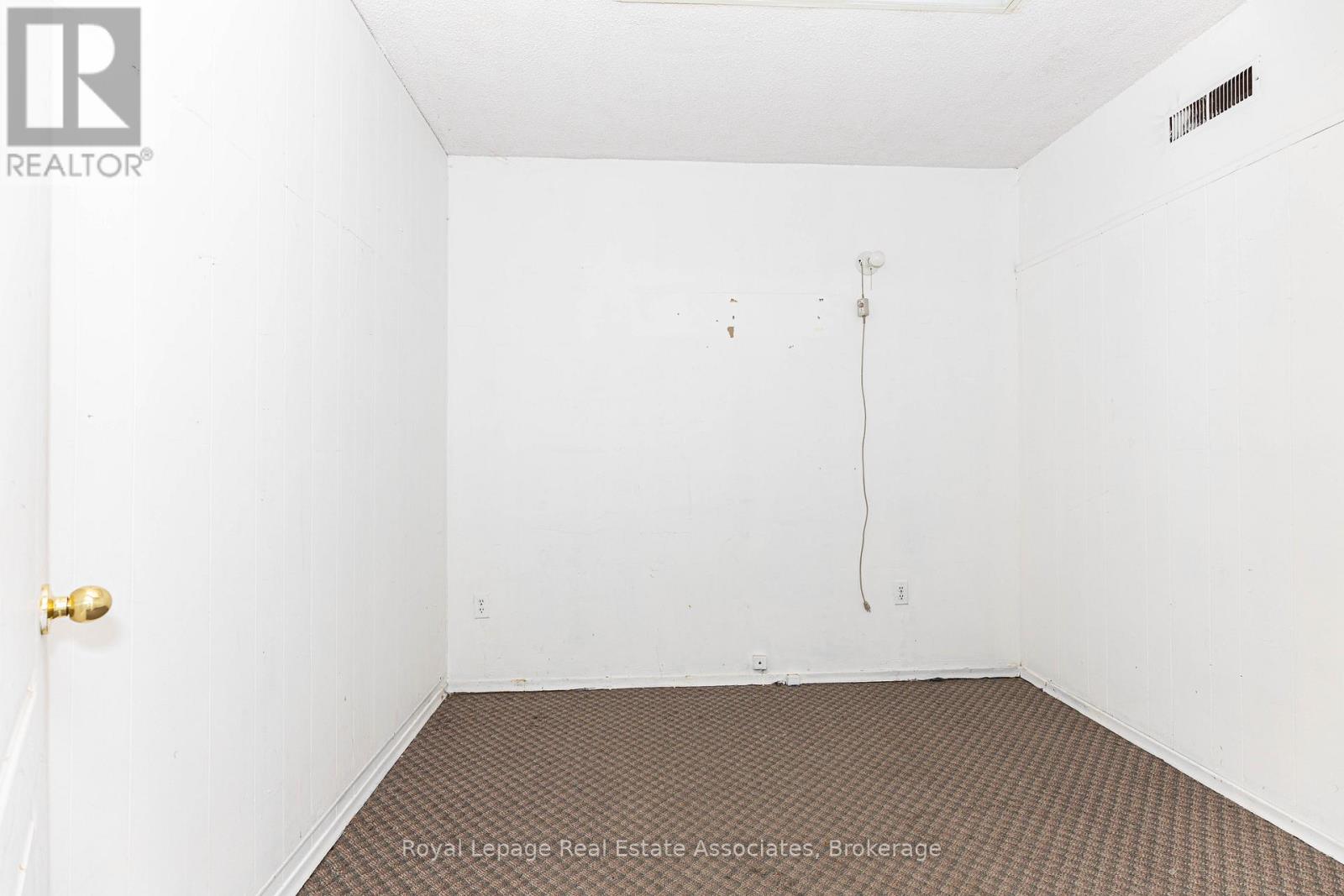 654 Bloor Street W, Toronto, Ontario  M6G 1K9 - Photo 14 - C12633900