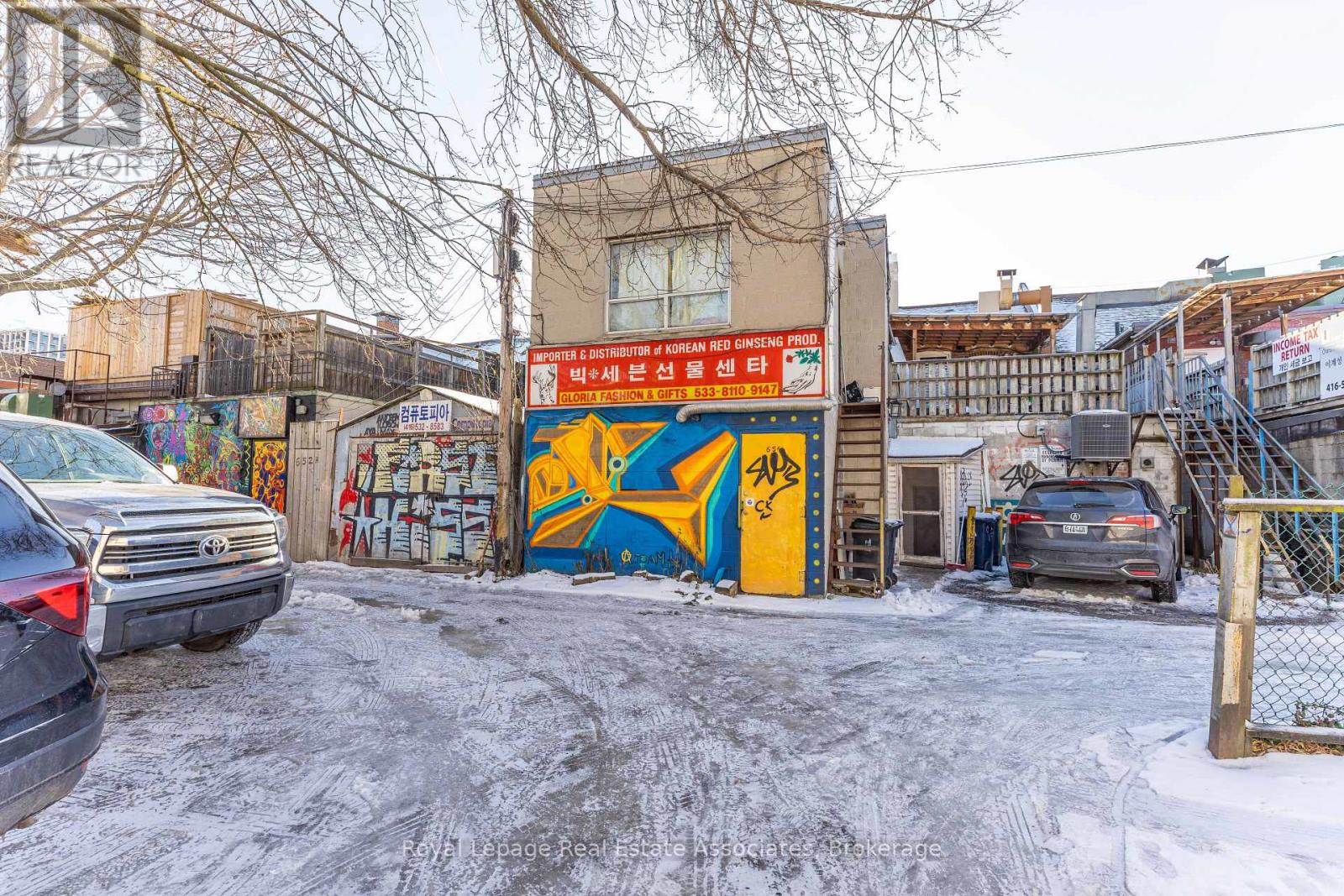 654 Bloor Street W, Toronto, Ontario  M6G 1K9 - Photo 28 - C12633900