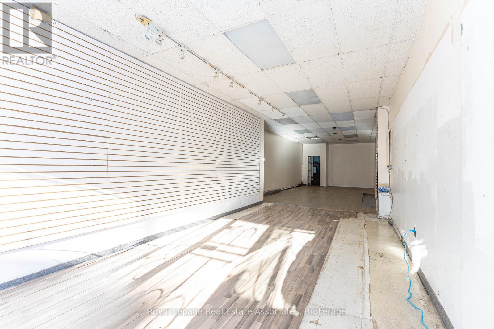 654 Bloor Street W, Toronto, Ontario  M6G 1K9 - Photo 4 - C12633900